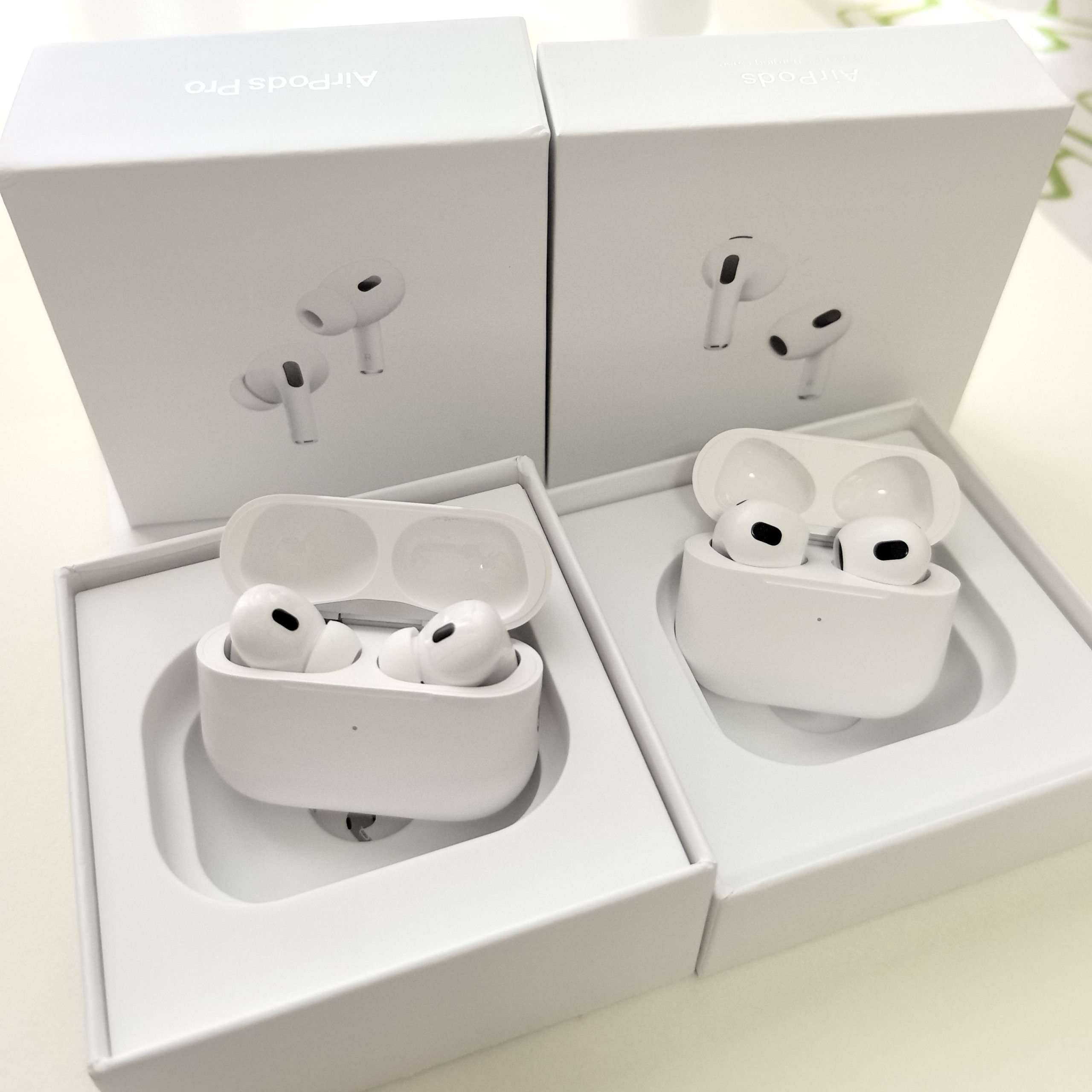 Joey's Wireless Earbuds with LED Charging Case